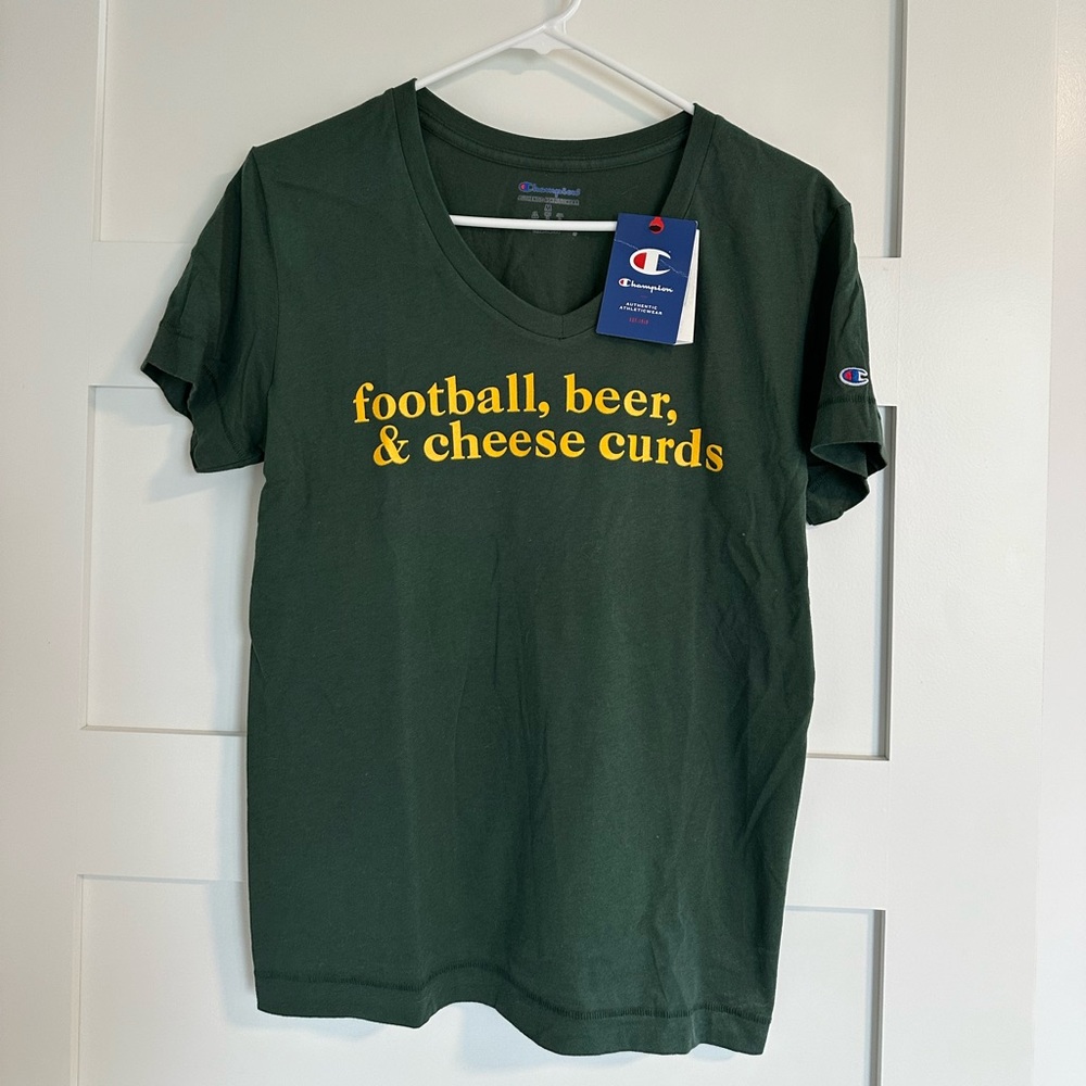 NWT 💚💛Champion Women’s 🏈 🍺🧀Green Bay Packers Shirt size Medium